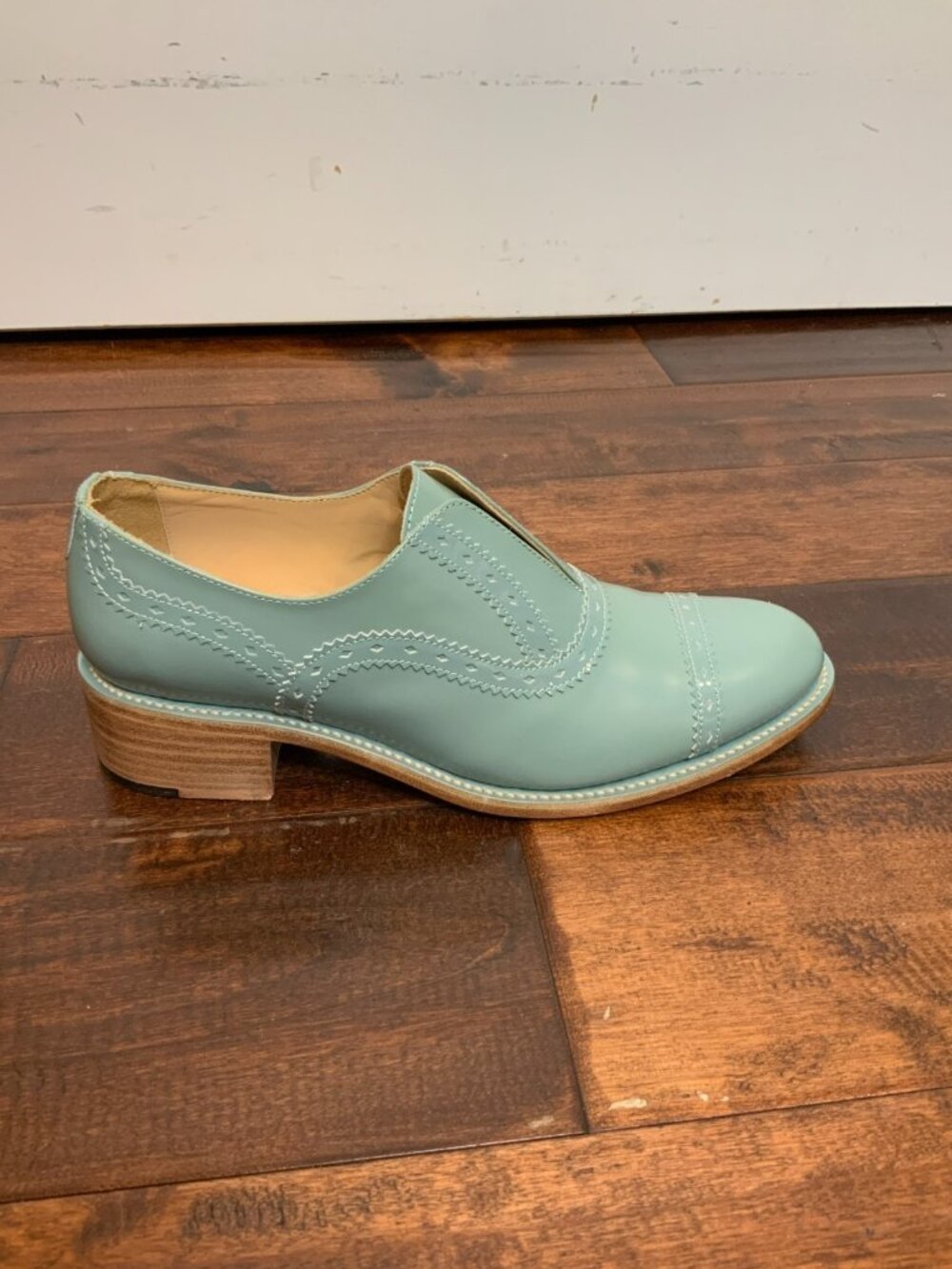 The Office of Angela Scott Blue Leather Ms. Arzner Laceless Brogues Shoes Sz 9.5 - Picture 2 of 11